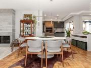 Casa Térrea em Condomínio, 04 Quartos, 04 Vagas,...