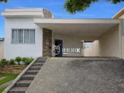 CASA TÉRREA EM CONDOMÍNIO, 177 m², 3 dormitórios sendo 1...