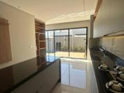 Casa térrea em condominio 3 dormitórios/suite, portaria...