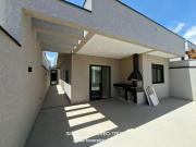 Casa térrea em condomínio com clube completo e...