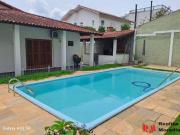 Casa Térrea em Condomínio Fechado à Venda 5 Suítes...