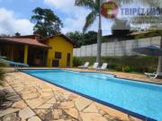 Casa Térrea em Condomínio – Ibiúna/SP 3 dorm, chur, pisc