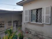 Casa térrea ideal para investimentos, zona mista
