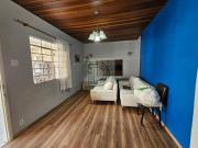 Casa térrea isolada com edícula nos fundos, ao lado da USP