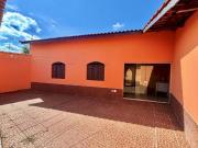 CASA TÉRREA ISOLADA DE ALTO PADRÃO | 2 LOTES | 150M DA PRAIA