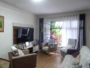 Casa Térrea, isolada dos dois lados, com 3 vagas de...