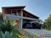 Casa térrea isolada em condominio com 3 quartos à venda...