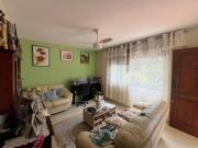 CASA TERREA LOTE INTEIRO COM JARDIM E DICULA, 2 VAGAS...