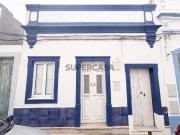 Moradia T1 tradicional remodelada na baixa de Olhão