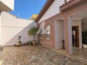 Casa térrea na rua 3 dormitórios/suite, cozinha planejada