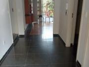 CASA TERREA NA VILA SÃO FRANCISCO COM QUINTAL E POMAR
