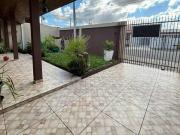 Casa Térrea no Bairro Capão da Imbuia com 200m², 3...