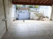 CASA TÉRREA NO CENTRO DE SÃO VICENTE ! EM AVENIDA...