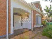 Casa térrea para alugar com 3 quartos, 350m²