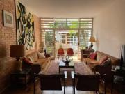 Casa Térrea projetada pelo Arquiteto Guedale Lafer com...