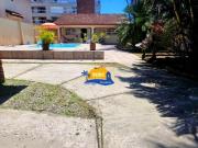 Casa térrea próximo a praia à venda em Bertioga SP,...