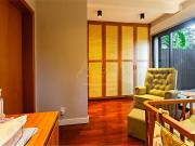 Casa térrea totalmente refrmada, living e dormítórios...