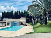 Casa térrea vista do lago em condominio fechado