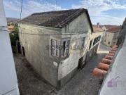 Casa Típica em Pedra com 2 Quartos, Pinhel