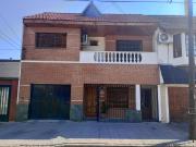 Casa tipo chalet 4 amb con garage y pileta