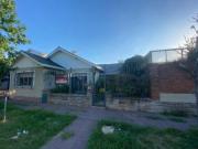 Casa Tipo Chalet 6 ambientes Quincho 3 cocheras San Andrés