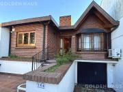 Casa Tipo Chalet de 4 ambientes en Bernal