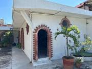 Casa tipo colonial en Venta 4R/8E/1.5B con hermoso Jardín