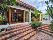 CASA TIPO COLONIAL MEXICANO! RECÁMARA PRINCIPAL EN...