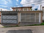 Casa tipo para venda com 3 quartos, 134m²