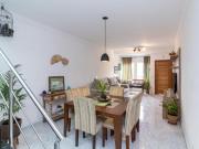 Casa tipo para venda com 3 quartos, 140m²