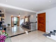 Casa tipo para venda com 3 quartos, 251.11m²