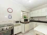 Casa tipo para venda com 4 quartos, 174m2