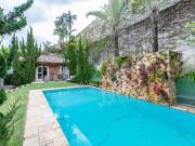 Casa para venda e locação em Jardim Leonor com 4...