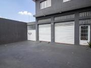 Casa tipo para venda e locação em Vila Cavaton com 3...