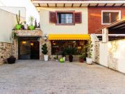 Casa tipo para venda em Lapa com 3 quartos, sendo 1...