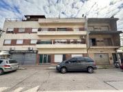 Casa tipo Ph en Venta de 4 ambientes. Con patio,...