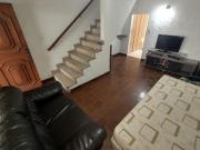 Casa tipo sobrado em excelente localização próximo ao...