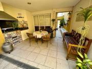 Casa tipo sobrado para locaÃ§Ã£o, 340mÂ², 3 suÃtes, 6...