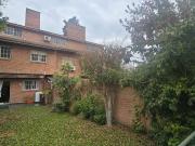 Casa tipo TRIPLEX en Martínez Apto crédito