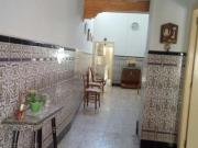 CASA TOTALMENTE AMUEBLADA EN ESQUINA SOBRE PARCELA DE...