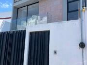 Casa totalmente equipada de 3 h y roof g. en San Diego...