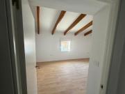 Casa totalmente reformada con garaje? y patio en...