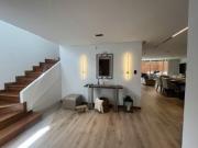 Casa totalmente remodelada 200m2