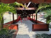 Casa tríplex com 4 suítes a venda na Avenida Lúcio Costa...