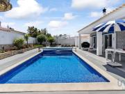 Casa tradicional T4 em Lagoa e Carvoeiro de 221,00 m²