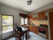 Casa tres ambientes con cochera jardin y quincho en... Casa tres ambientes con cochera jardin y quincho en...