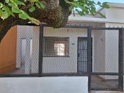 Casa tres ambientes en Quilmes Este