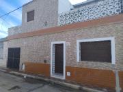 CASA TRES DORMITORIOS EN BARRIO MIRADOR!