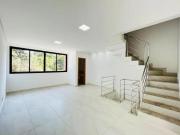 Casa Triplex 03 qts. 01 suíte 04 vg. 200m² R$895K
