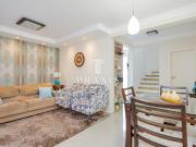 Casa triplex á venda em condomínio fechado com 3 q